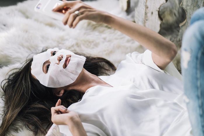 Mách bạn gái cách chọn mặt nạ hiệu quả và an toàn cho da nhạy cảm