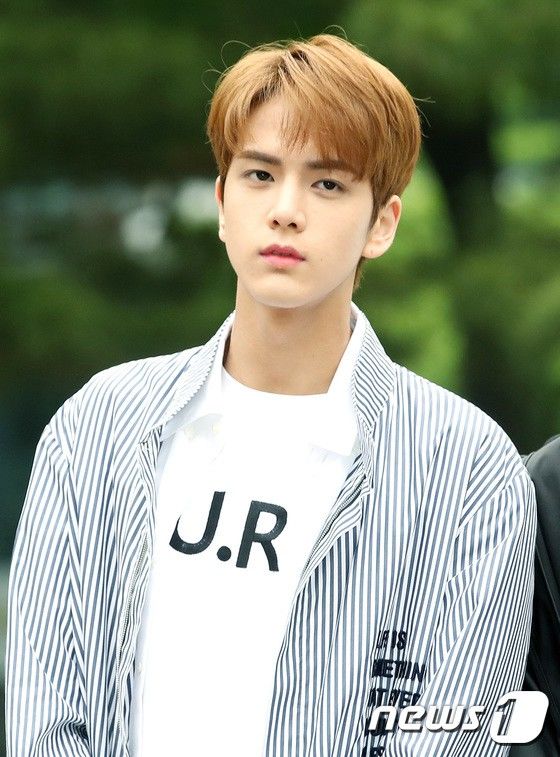 Màn đọ sắc của dàn sao Kpop