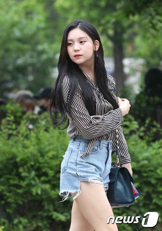 Màn đọ sắc của dàn sao Kpop