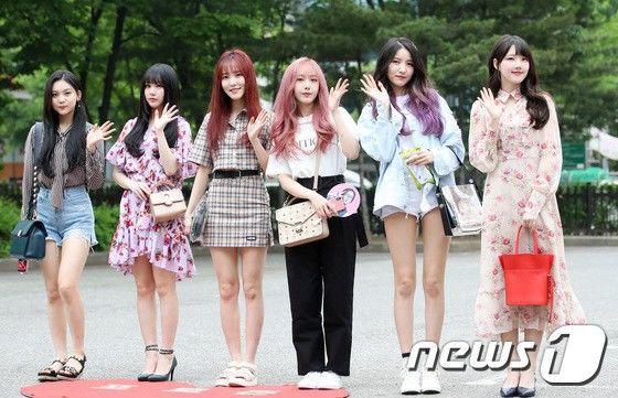 Màn đọ sắc của dàn sao Kpop