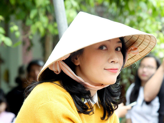 bestie sao Viet gian di 17
