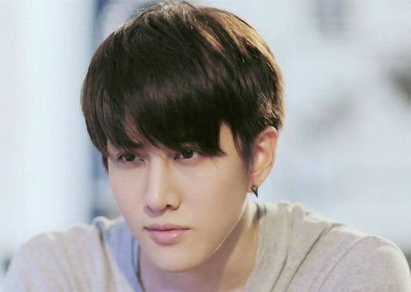 Muốn biết đàn ông chung tình hay lăng nhăng cứ nhìn môi sẽ rõ