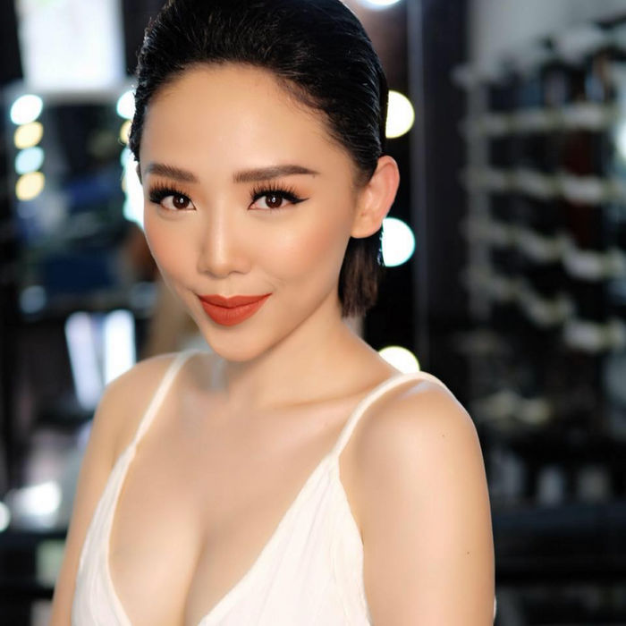 Mỹ nhân Việt lên tiếng bày tỏ quan điểm trước vấn nạn gạ tình