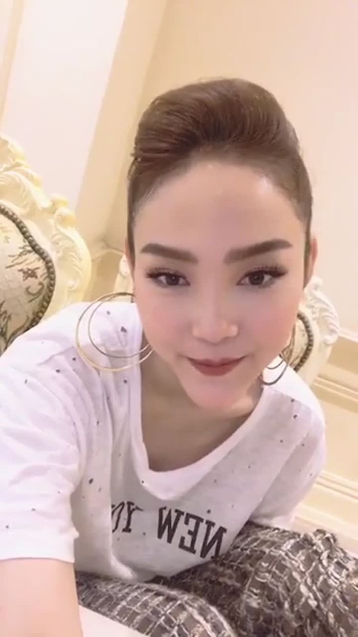 Sao Việt đẹp lên theo thời gian: Là nhờ lột xác hay nhờ dao kéo?