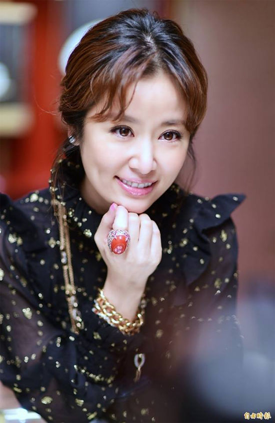 Bestie - Nhung my nhan Hoa ngu xinh dep noi tieng nhung tung mang tieng la nguoi thu 3