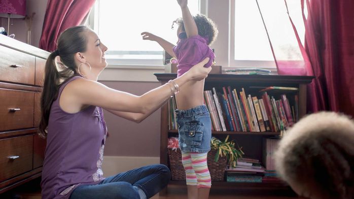 Những cách chăm sóc trẻ sai lầm khiến con bớt thông minh