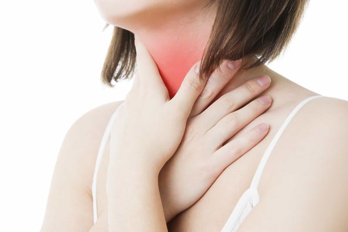Những công dụng tuyệt vời từ một giọt dầu gió không phải ai cũng biết