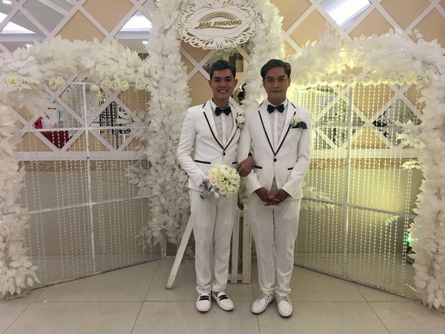 bestie nhung dam cuoi dong tinh gay sot cong dong mang