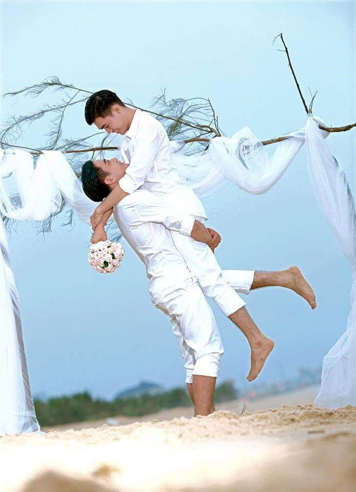 bestie nhung dam cuoi dong tinh gay sot cong dong mang