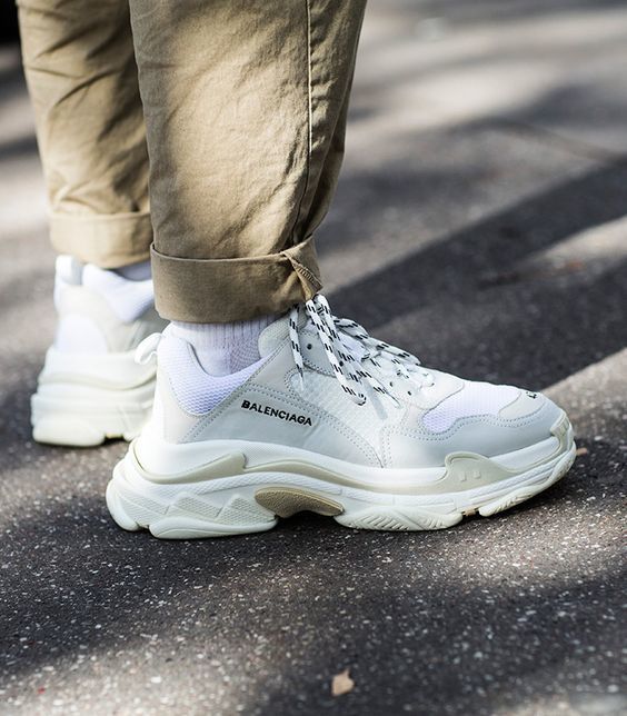 Những đôi chunky sneakers được giới trẻ yêu thích nhất