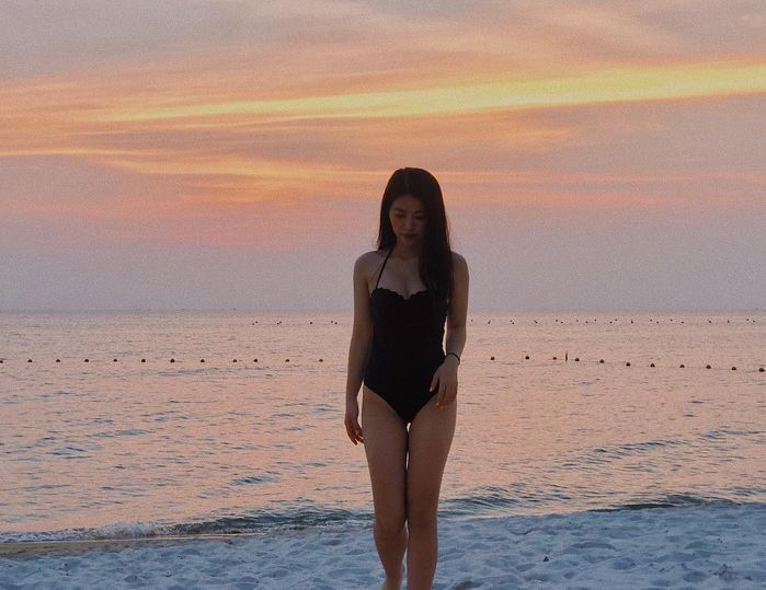 Những hot girl Việt khoe eo thon mông nở với các kiểu bikini cực hot