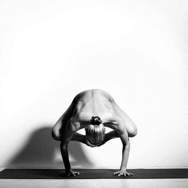 bestie Những tư thế yoga tuyệt đẹp khiến bạn muốn đi tập ngay