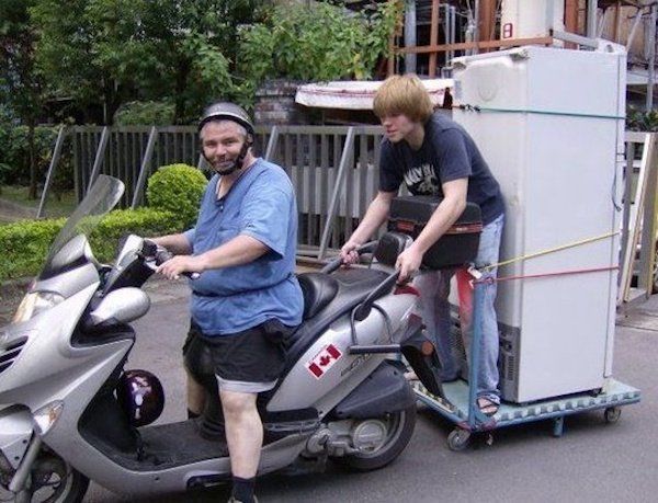 Cười banh nóc trước loạt ảnh đàn ông liều mạng