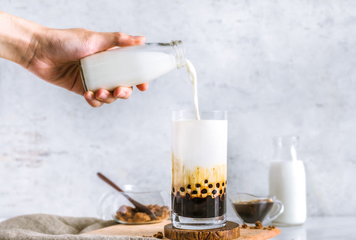 Tự tay làm siêu phẩm sữa tươi trân châu đường đen mềm dai thanh mát