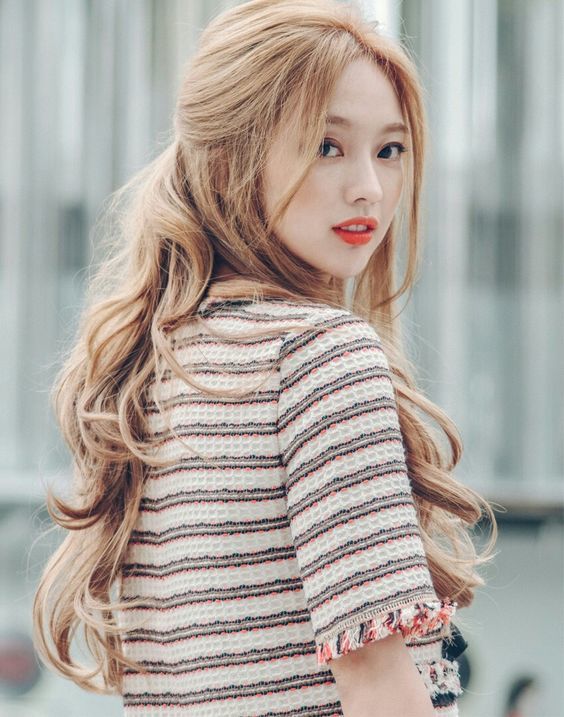 Tử vi tuần (14/5 - 20/5): Song Ngư số đỏ, Cự Giải tình duyên lận đận