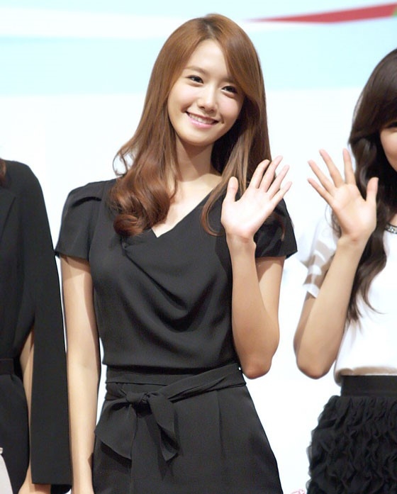 Yoona và hành trình 11 năm: Từ nghi vấn dao kéo đến danh hiệu nữ thần
