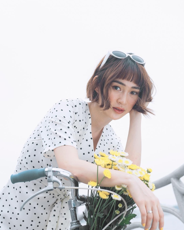 5 cô nàng dù cắt tóc mái ngắn cũn cỡn vẫn cực kỳ xinh đẹp