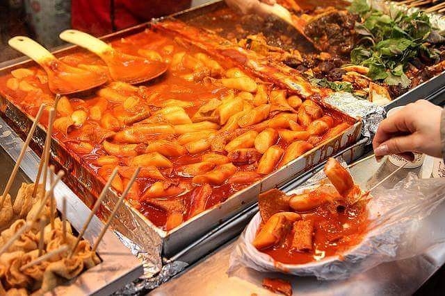 Dạo quanh Hàn Quốc với những món ăn vặt nổi tiếng dưới đây.