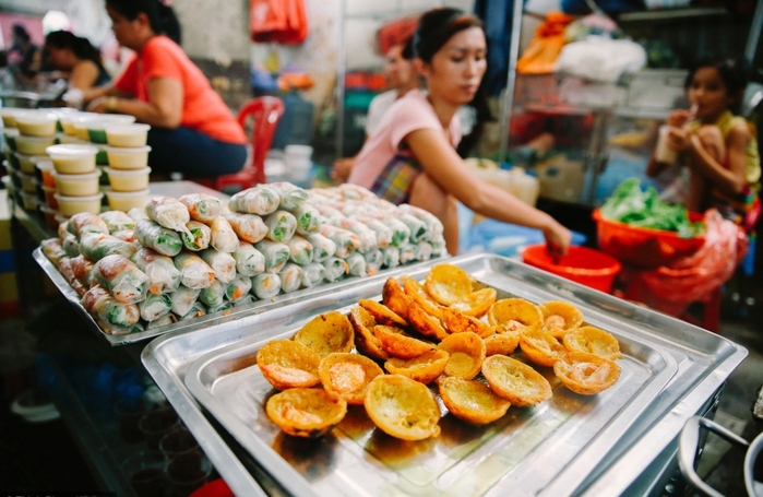 Top 12 con hẻm ăn vặt đình đám nên khám phá tại Sài Gòn