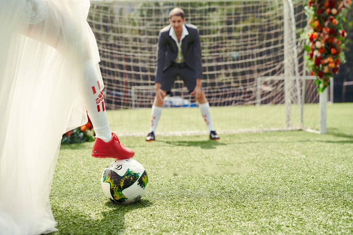 Ảnh cưới mùa World Cup của nàng dâu Việt và chú rể Pháp mê bóng đá