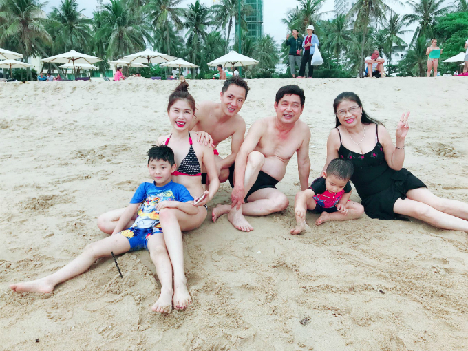 Ảnh hot sao Việt: Erik son phấn như con gái