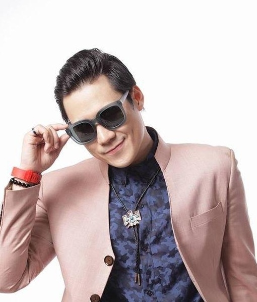 Tò mò trước gia thế khủng và khối tài sản đáng mơ ước của Khánh Phương