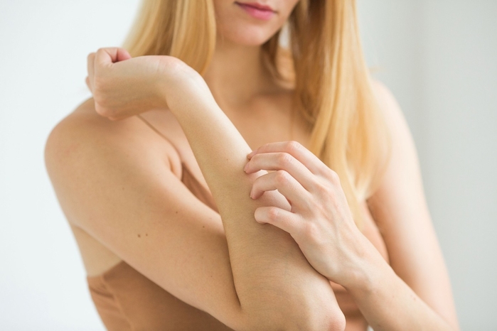 Bệnh lạ khiến nhiều người có ảm giác cả người luôn lúc nhúc côn trùng