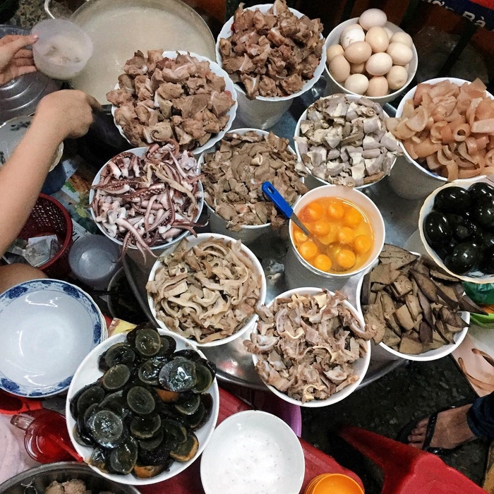 'Cồn cào' những địa chỉ ăn khuya dành cho cú đêm Sài Gòn