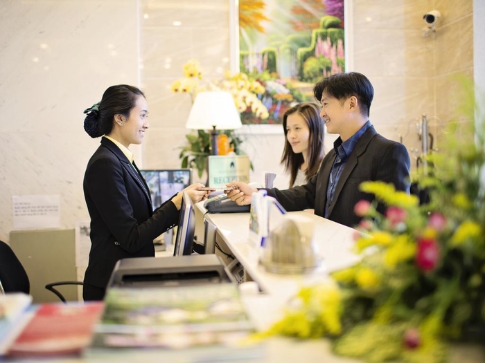 Nhân viên khách sạn bật mí bí kíp giúp bạn cách chọn phòng nghỉ ưng ý