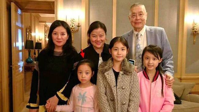 Cuoc song cua dai gia nhi: tu ao trieu do và do choi gan kim cuong