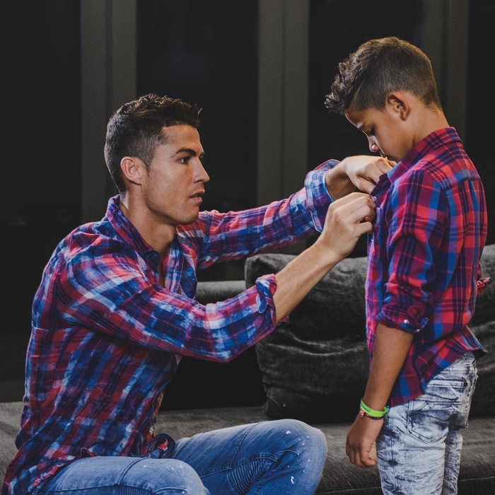Cuộc sống như ông hoàng nhí của con trai Cristiano Ronaldo
