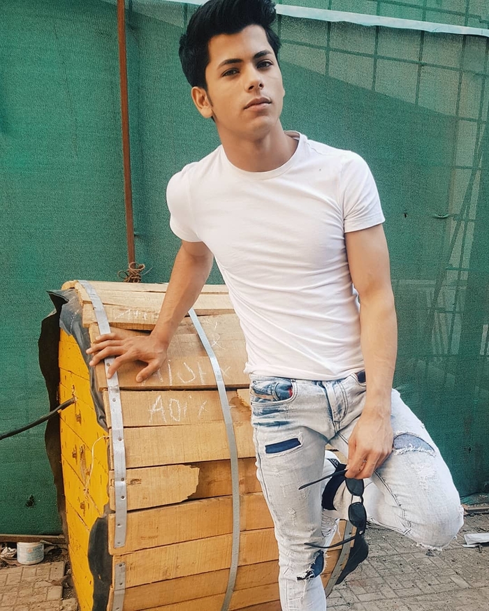 Đại diện nhan sắc hot boy khiến các cô gái mê mẩn ở những nước châu Á