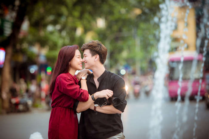 Đặt hai bàn tay cạnh nhau, biết ngay tình duyên hạnh phúc hay úa tàn