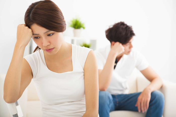 Dấu hiệu nhận biết nửa kia của bạn đang làm chuyện mờ ám