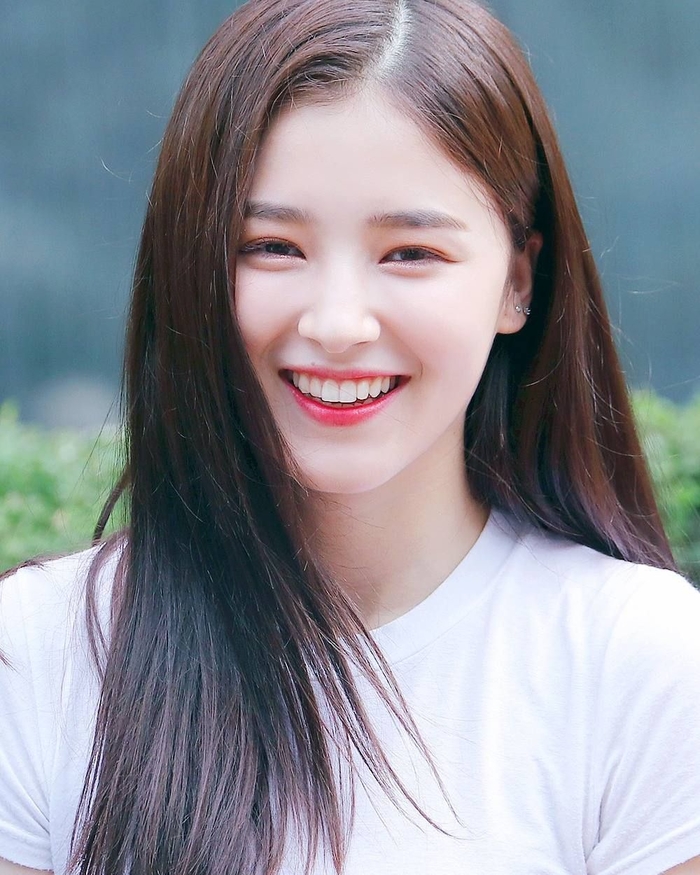 Điểm mặt những trai xinh gái đẹp bị Kpop thờ ơ