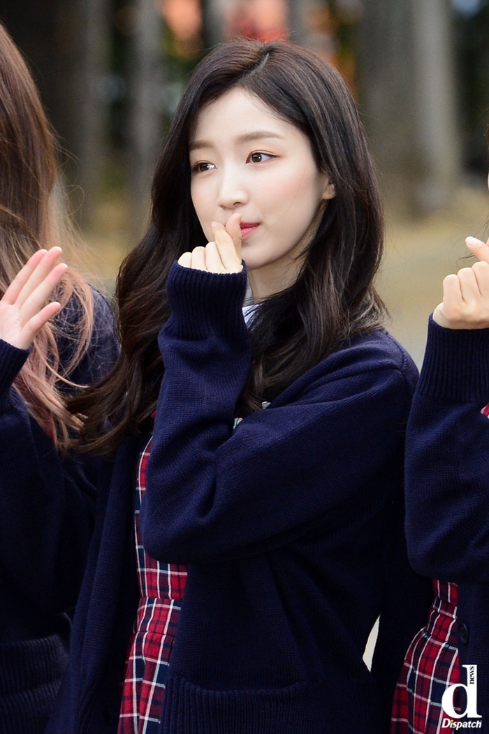 Dispatch chỉ ra những idol Kpop sở hữu làn da chuẩn “đậu phụ”