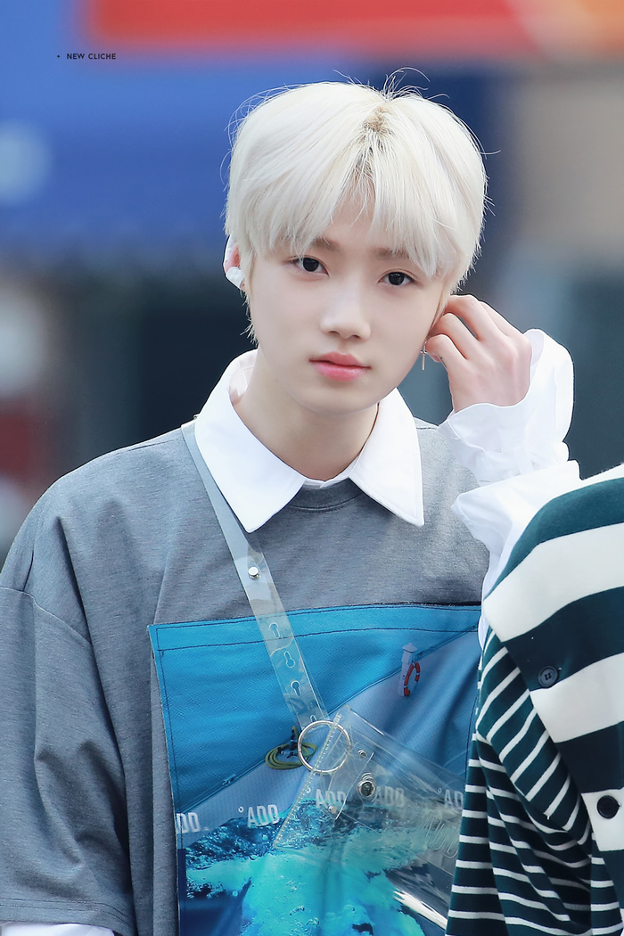 Dispatch chỉ ra những idol Kpop sở hữu làn da chuẩn “đậu phụ”