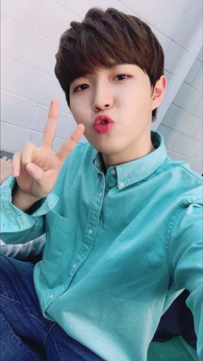 Dispatch chỉ ra những idol Kpop sở hữu làn da chuẩn “đậu phụ”