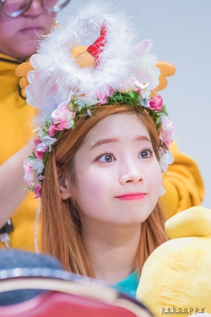 Dispatch chỉ ra những idol Kpop sở hữu làn da chuẩn “đậu phụ”