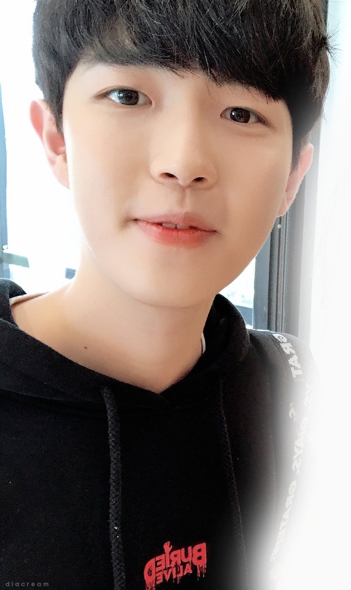 Dispatch chỉ ra những idol Kpop sở hữu làn da chuẩn “đậu phụ”