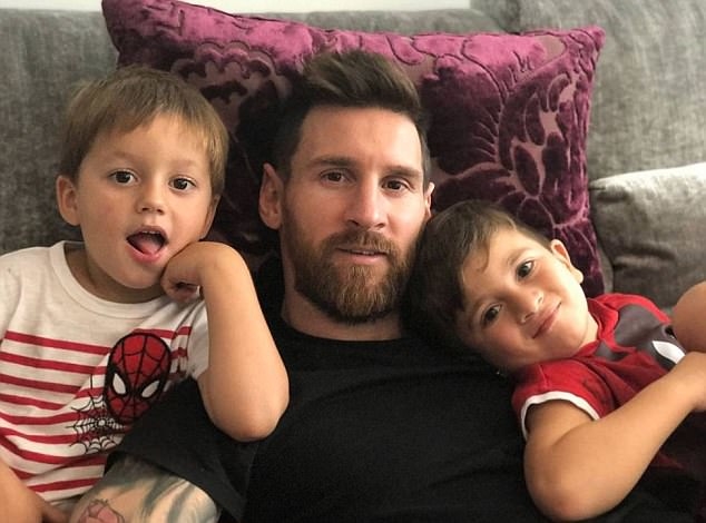 Cuộc sống sau ánh hào quang của các chàng cầu thủ nổi tiếng World Cup