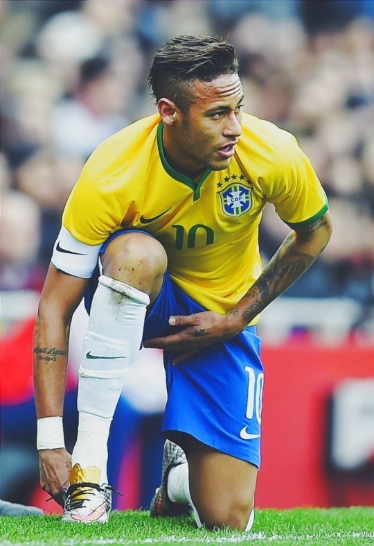 Cuộc sống sau ánh hào quang của các chàng cầu thủ nổi tiếng World Cup