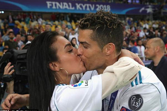 Hậu phương vững chắc giúp Cristiano Ronaldo tỏa sáng ở World Cup 2018