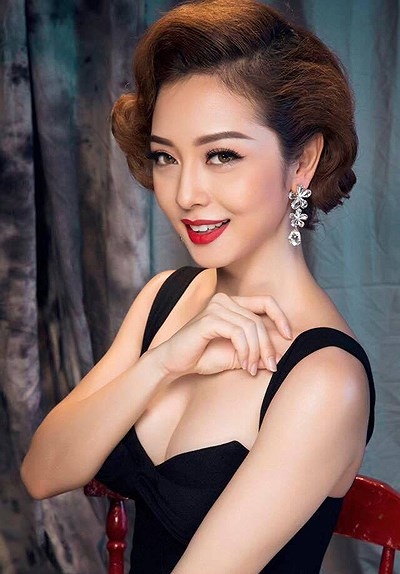 Điểm mặt 4 nàng hậu hai lần đò hạnh phúc nhất showbiz Việt