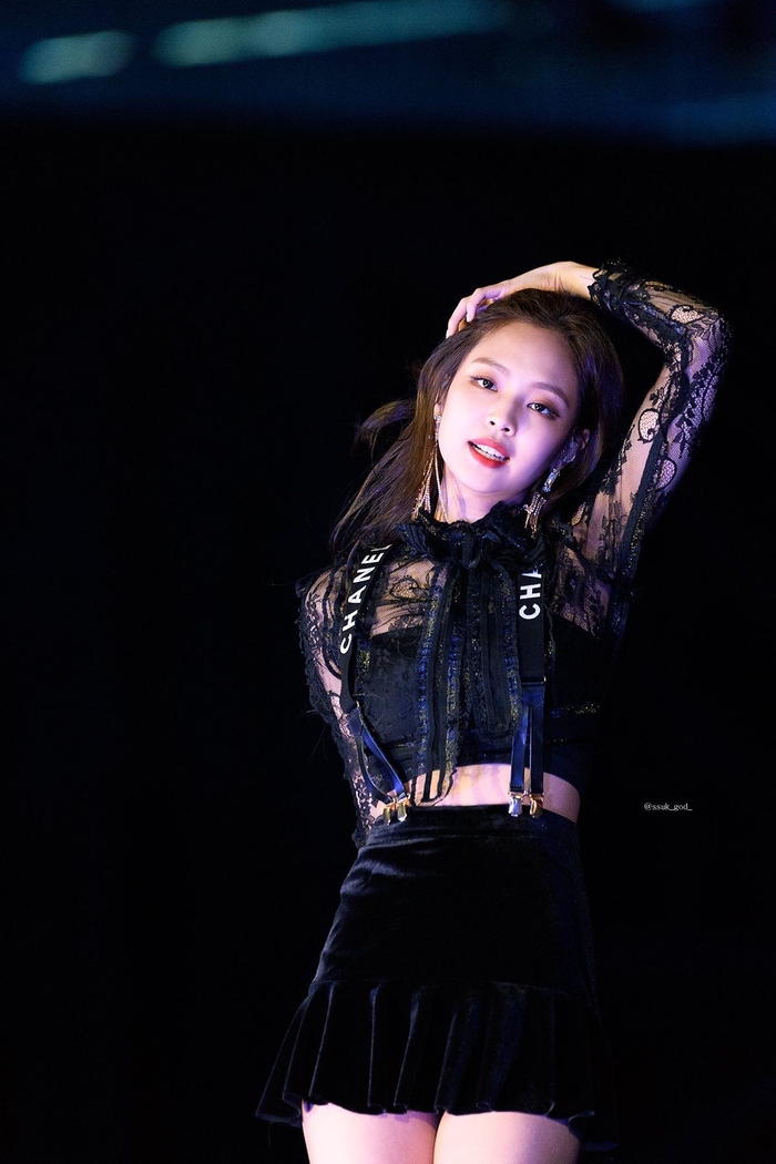 Jennie liệu sẽ nối tiếp Hani trở thành nữ hoàng fancam?