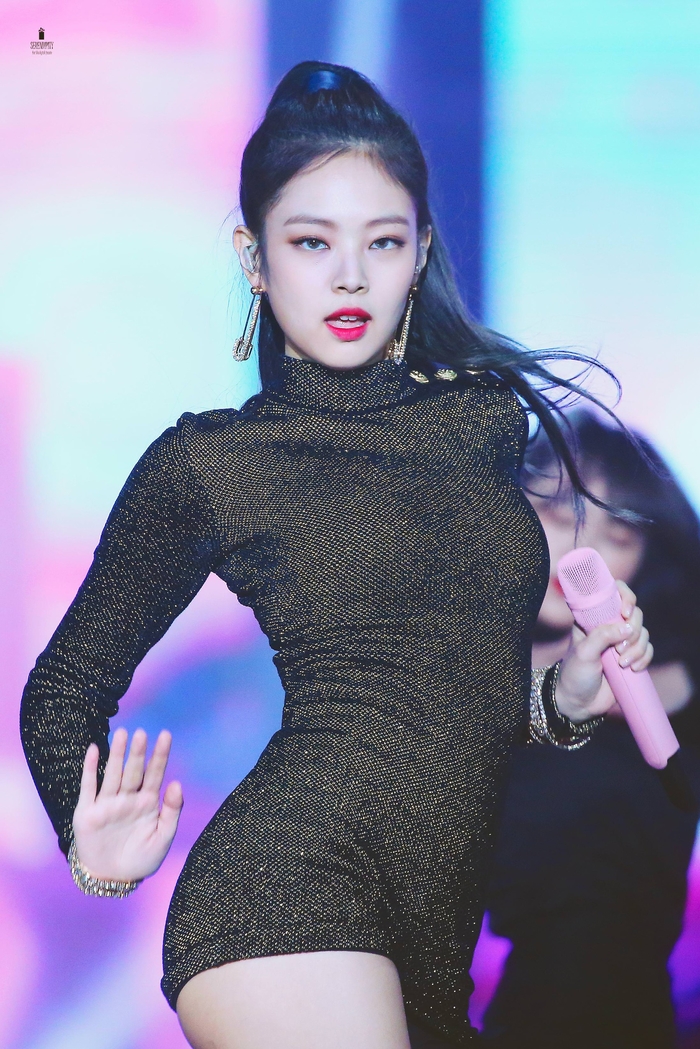 Jennie liệu sẽ nối tiếp Hani trở thành nữ hoàng fancam?