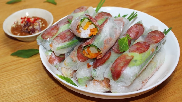 Khám phá những con đường ẩm thực trứ danh ở Sài Gòn