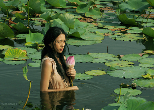 Khi sao Viet debut lam ca si nhung lai thanh o vai tro dien vien