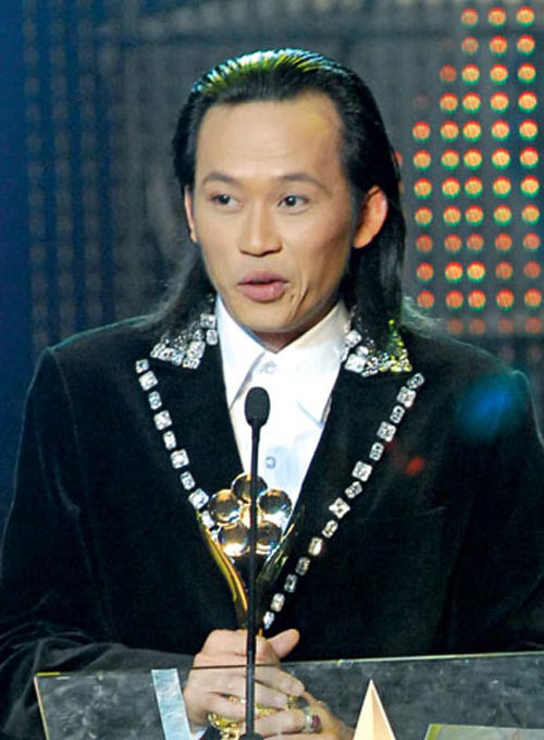 Le quyen, Ha Ho cung phai nga mu truoc cach choi kim cuong cua sao Viet nay