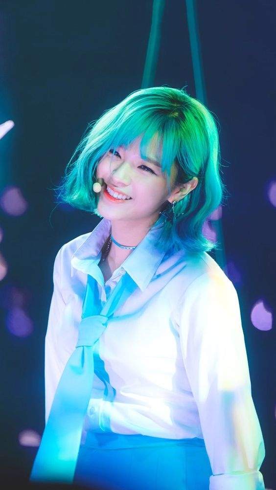 Loạt idol Kpop khiến fan mỏi mắt mong chờ ngày được hát nhiều hơn